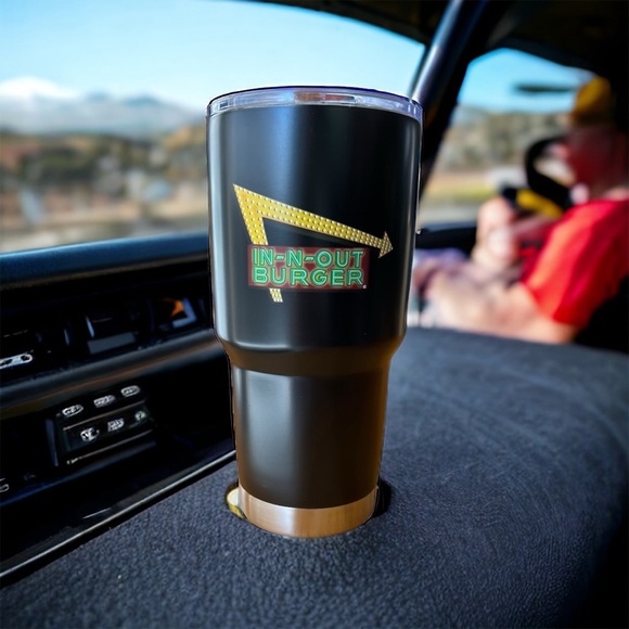 IN-N-OUT HOT / COLD 30 Oz Cup Tumbler Travel Collectible Gift Mug Cup New - Picture 10 of 14